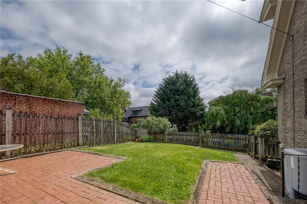 7533 Graymore Road Pittsburgh, PA 15221 - Photo 26 of 32 Gallery Image 26