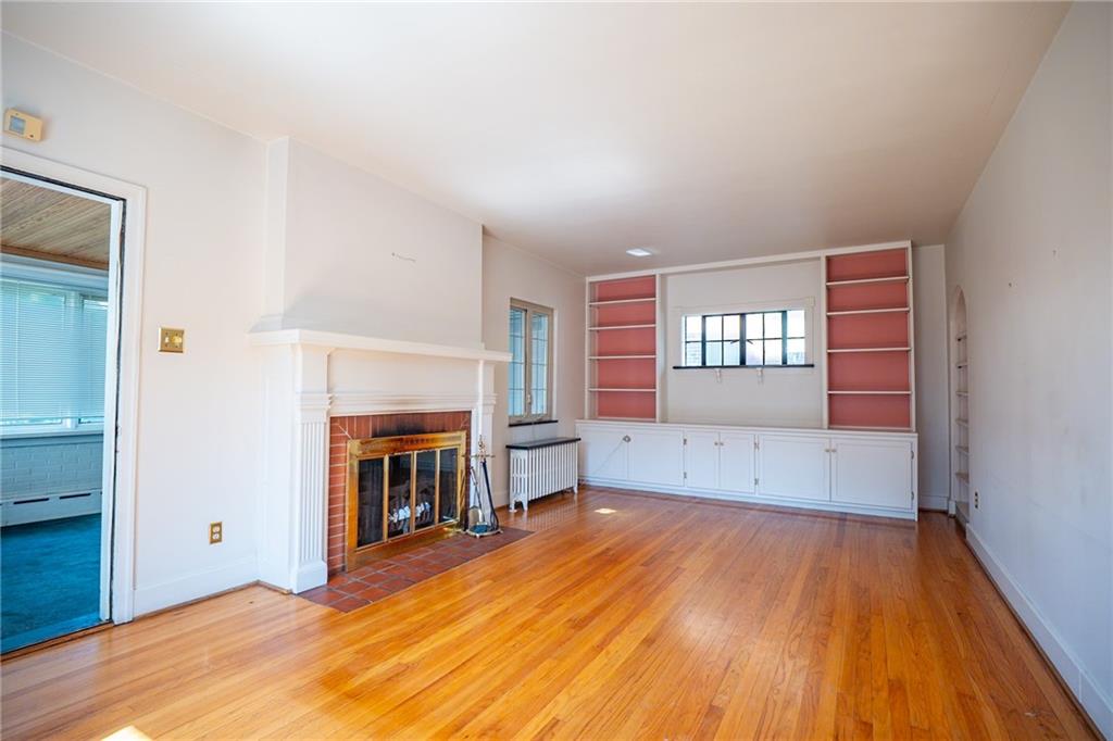 7533 Graymore Road Pittsburgh, PA 15221 - Photo 4 of 32 Gallery Image 4