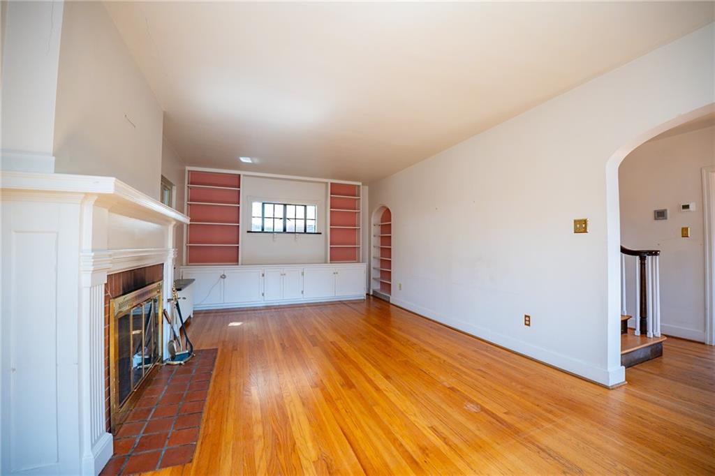 7533 Graymore Road Pittsburgh, PA 15221 - Photo 5 of 32 Gallery Image 5