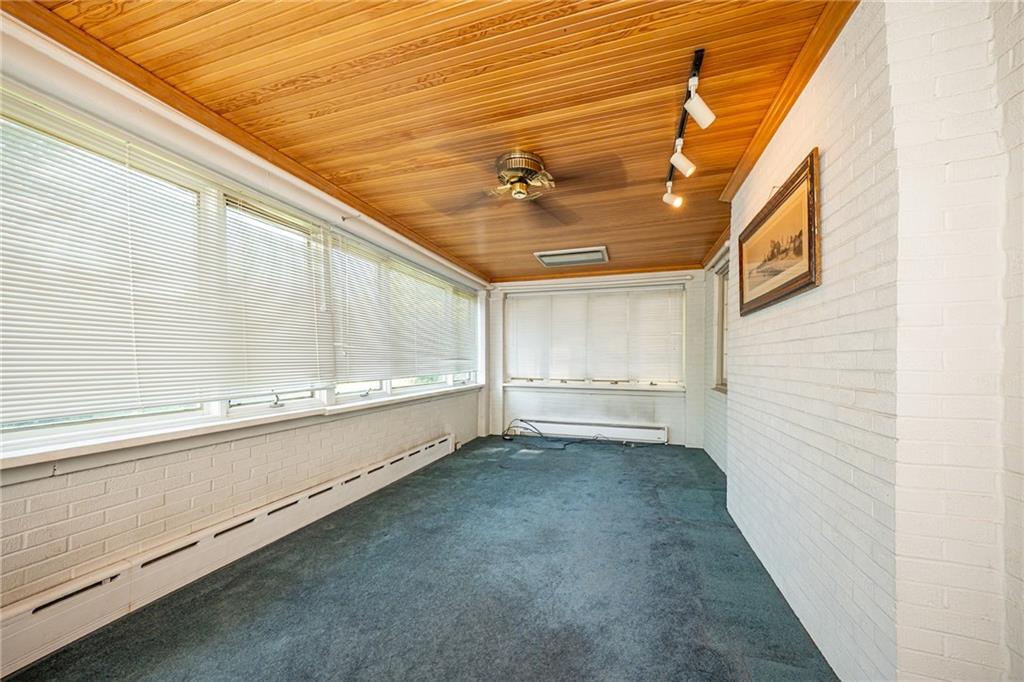 7533 Graymore Road Pittsburgh, PA 15221 - Photo 8 of 32 Gallery Image 8