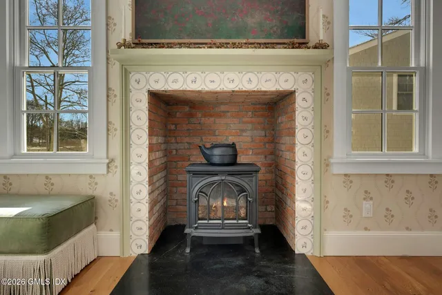 $4,295,000 | 5 Greenwich Cove Drive, Old Greenwich, CT 06870