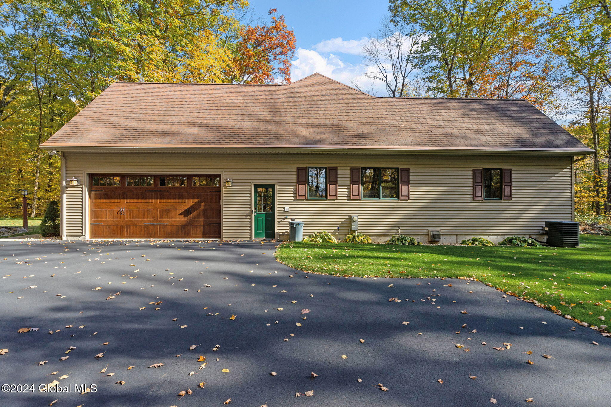 65 Hall Road Queensbury, NY 12804 - Photo 5 of 61 10-web-or-mls-65-hall-rd