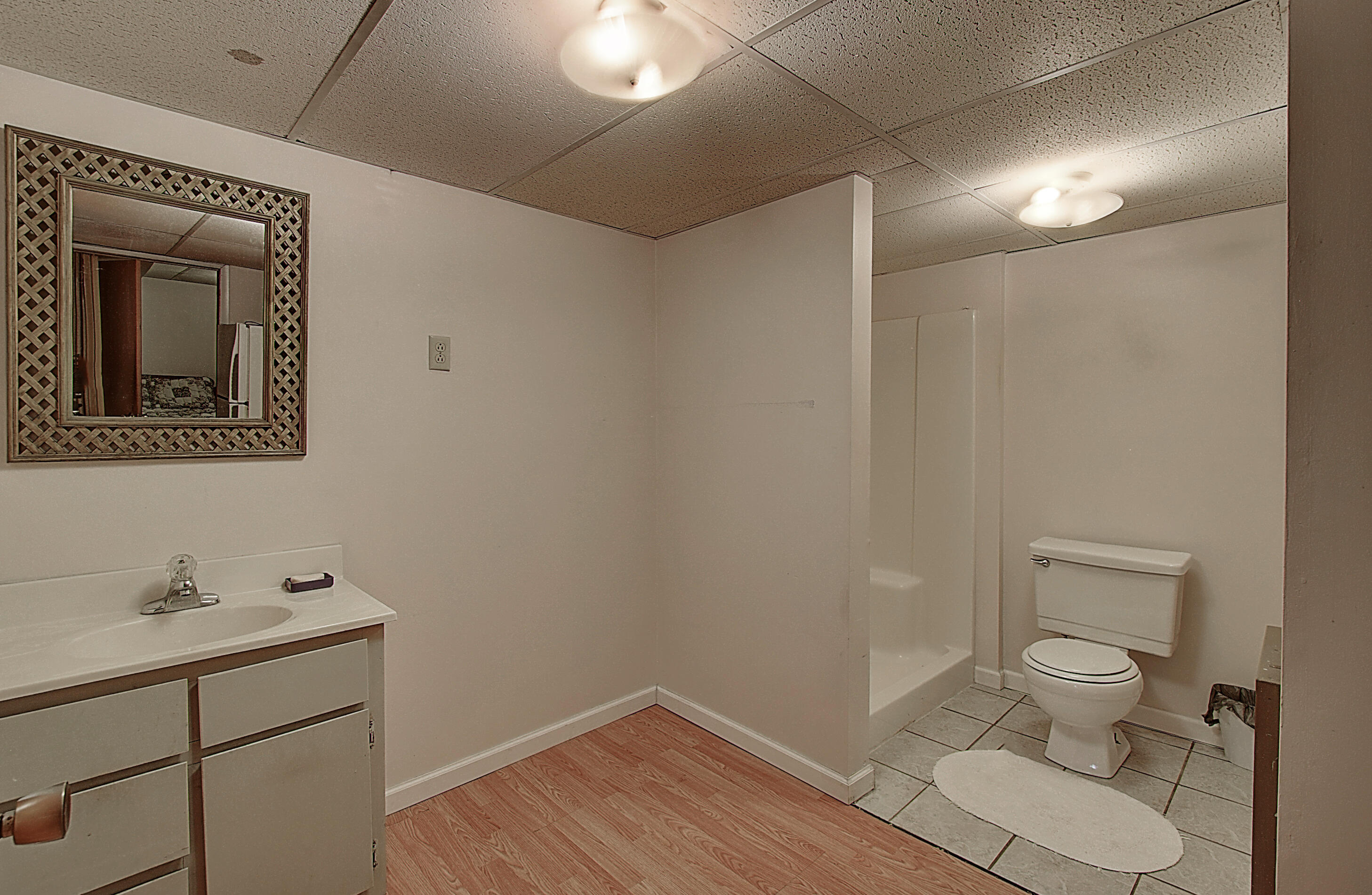 128 Hill Road Johnson City, TN 37601 - Photo 29 of 43 full bath