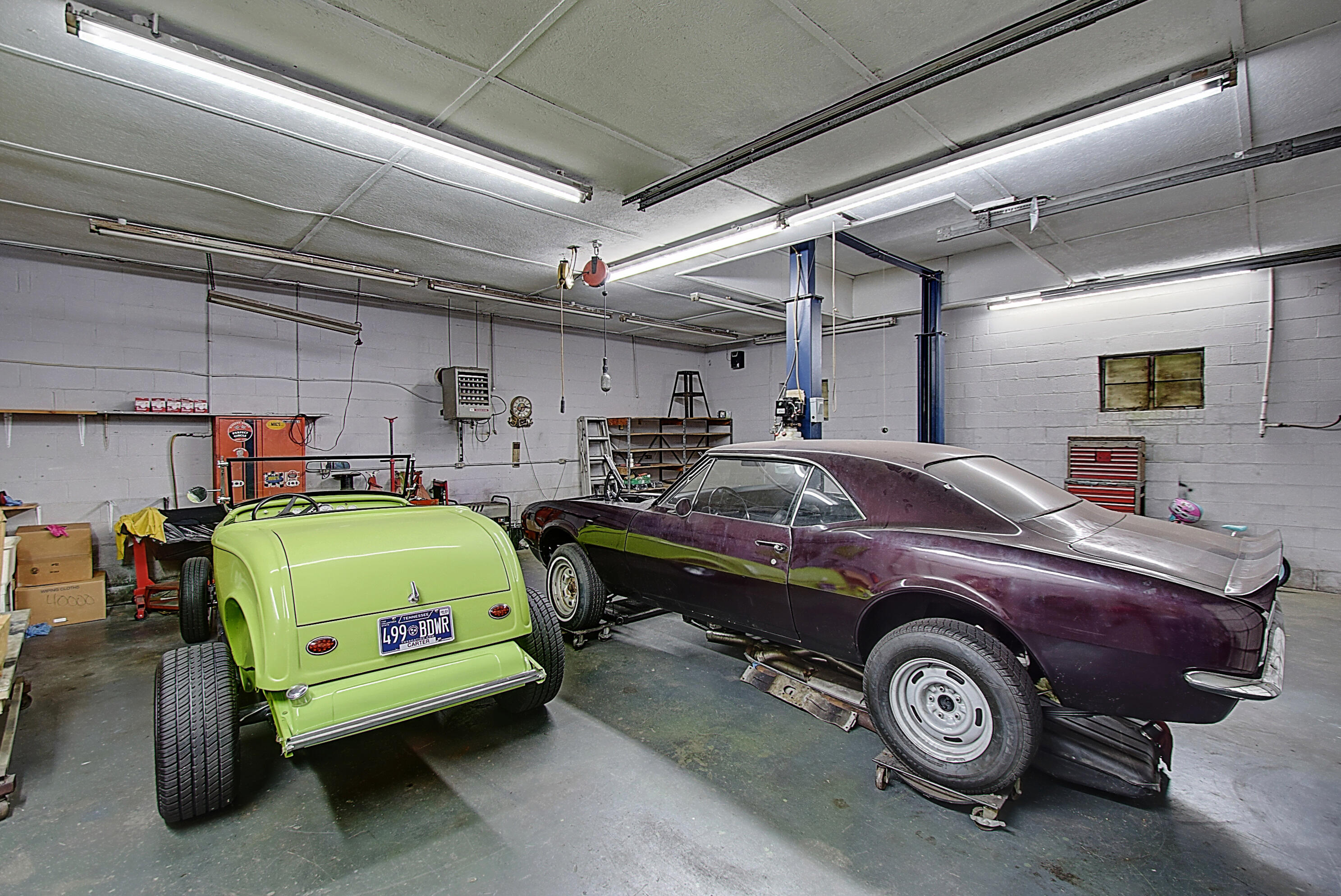 128 Hill Road Johnson City, TN 37601 - Photo 33 of 43 garage
