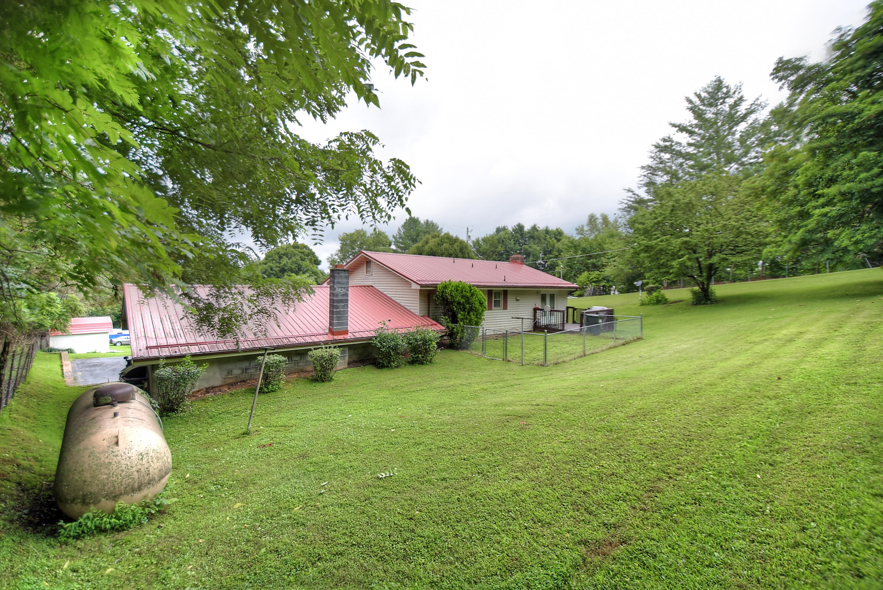 128 Hill Road Johnson City, TN 37601 - Photo 39 of 43 back