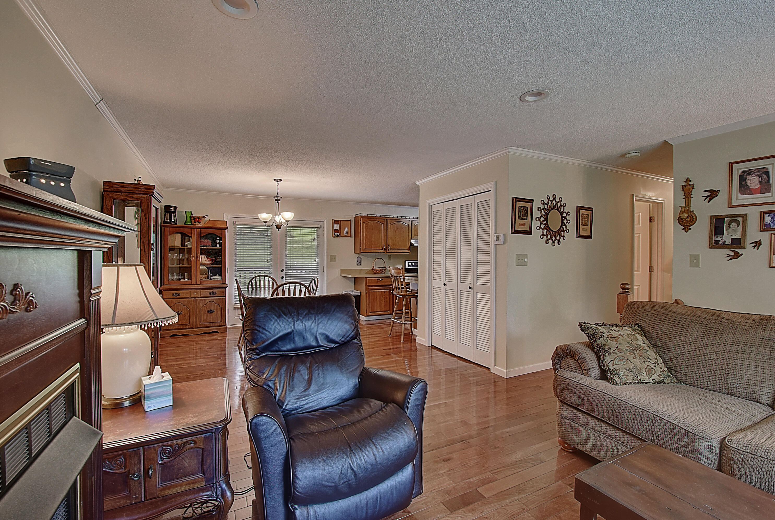 128 Hill Road Johnson City, TN 37601 - Photo 9 of 43 open concept