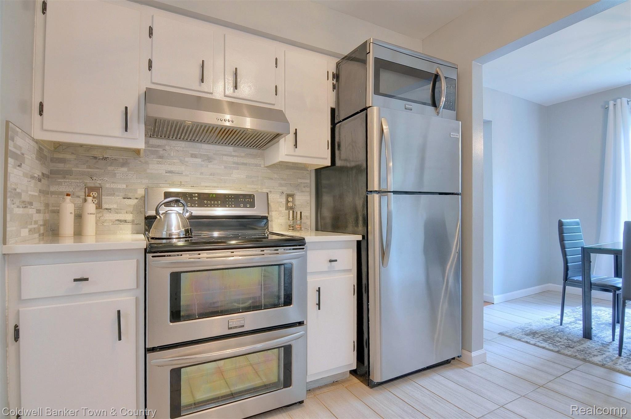 515 West Highland Road, Unit 3 Howell, MI 48843 - Photo 13 of 25 20 Kitchen-3rd-View (3).jpg
