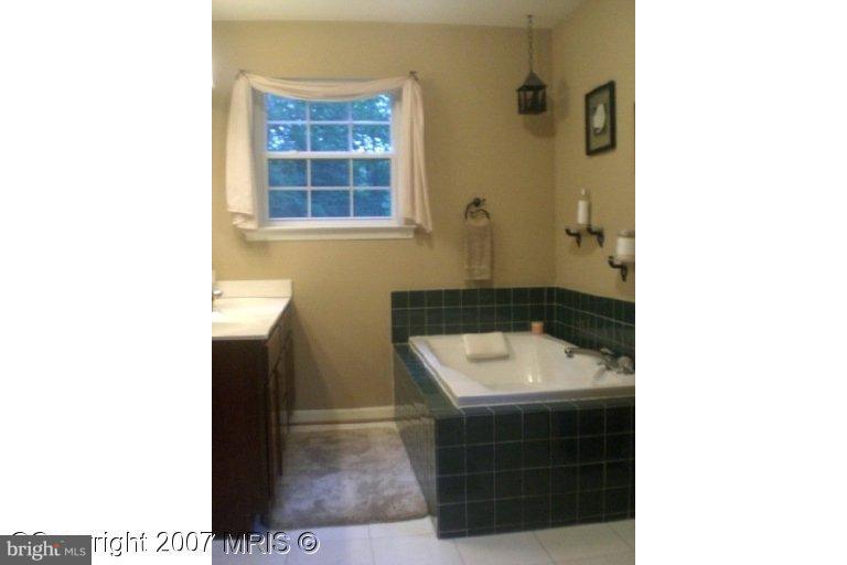 1730 Clay Hammond Road Prince Frederick, MD 20678 - Photo 9 of 20 Master Bath