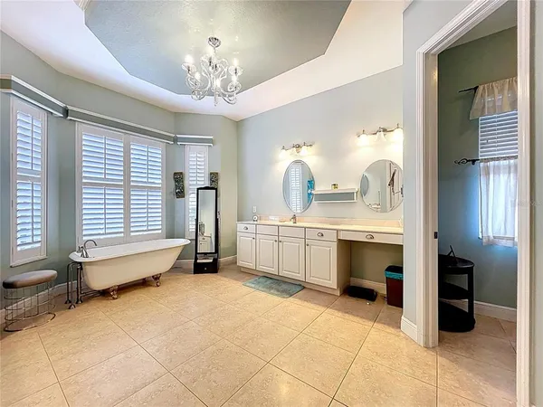 $709,900 | 609 Vintage Way, Brandon, FL 33511
