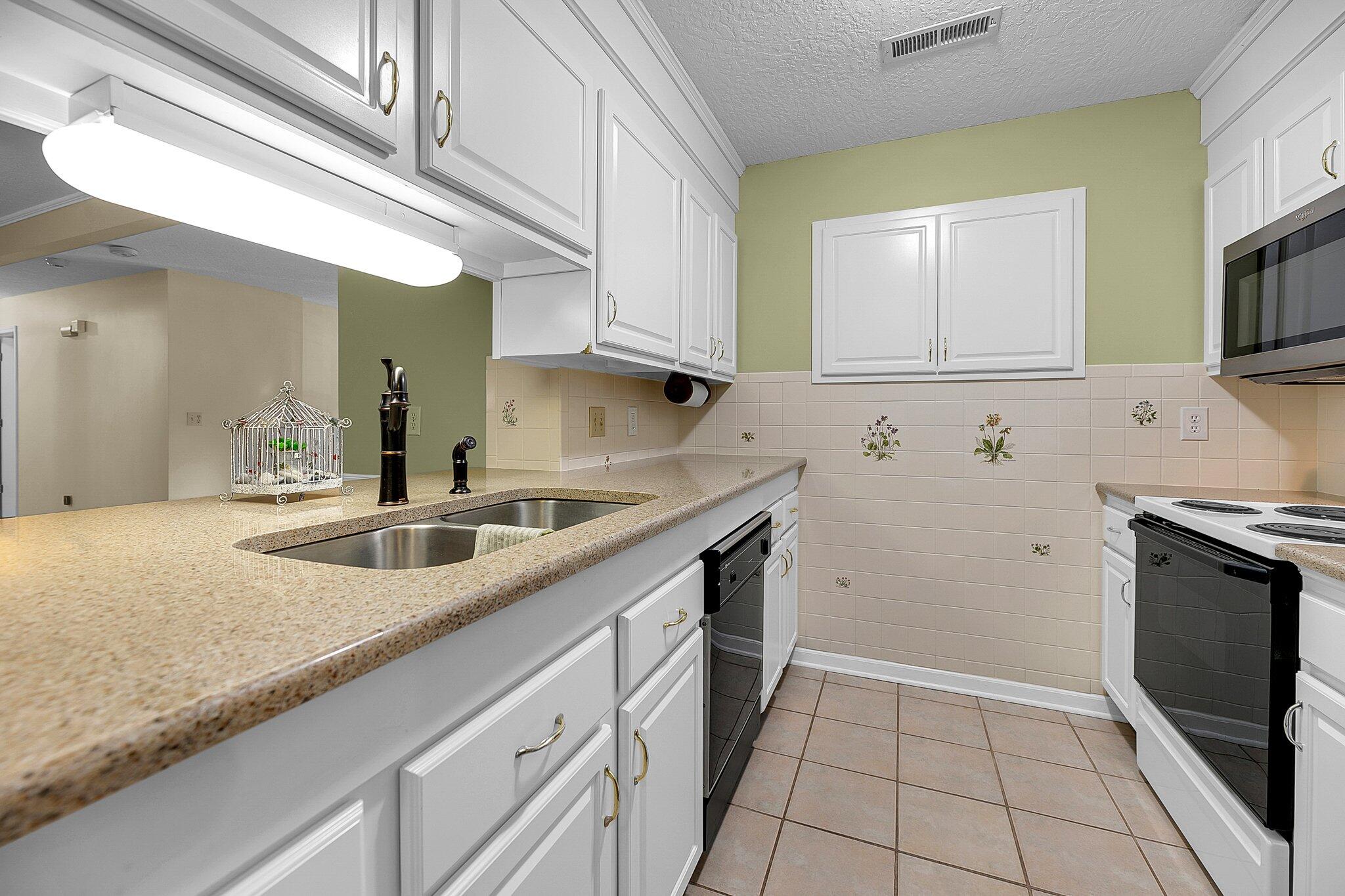 202 Heber Road Summerville, SC 29485 - Photo 13 of 36 CREM -202 Heber-5