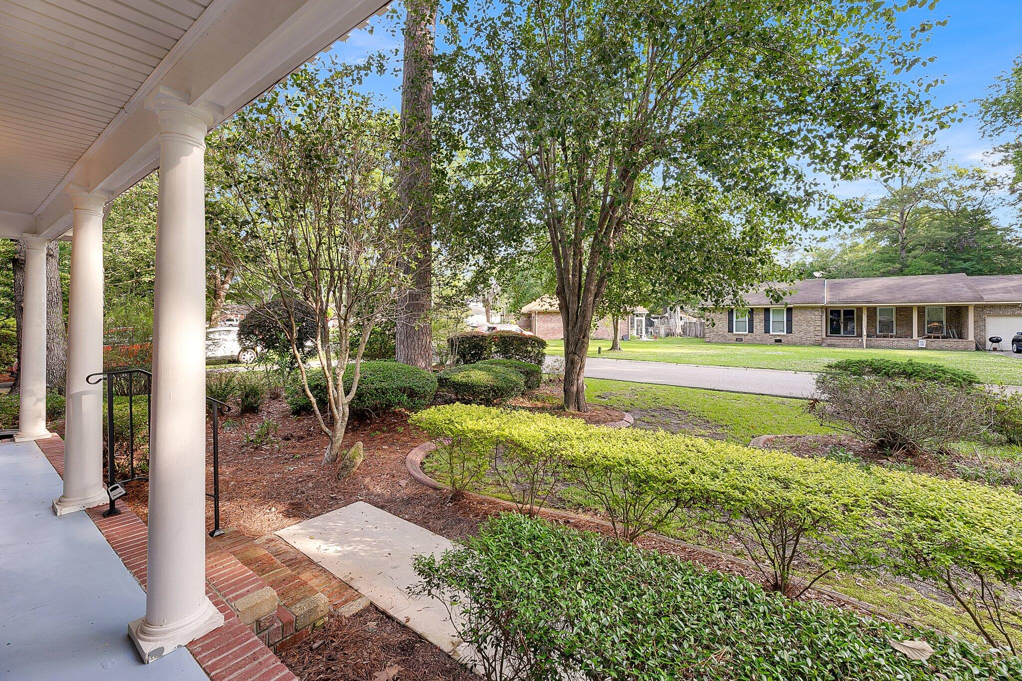 202 Heber Road Summerville, SC 29485 - Photo 4 of 36 CREM -202 Heber-33