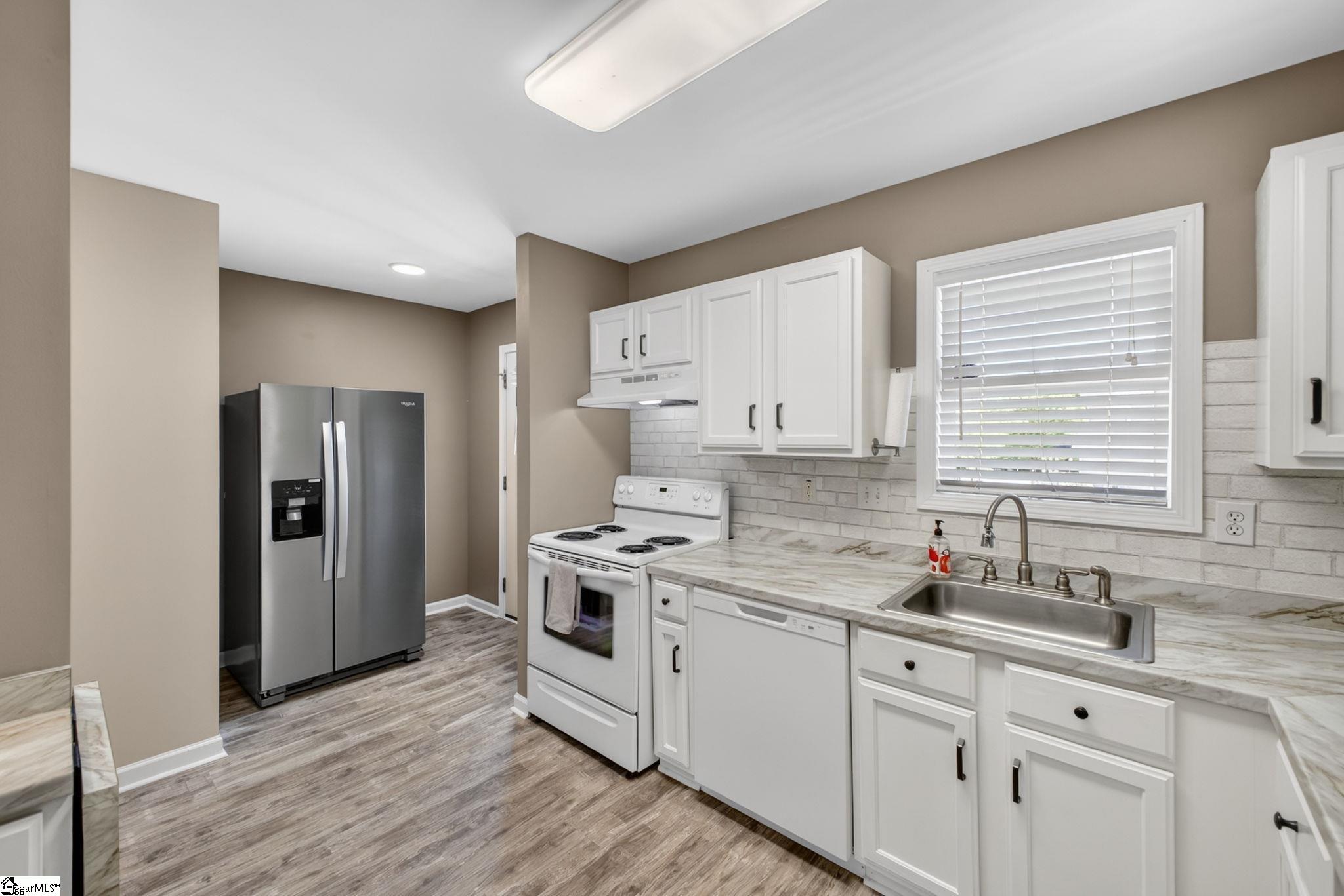 212 Alde Street Greenville, SC 29607 - Photo 14 of 31