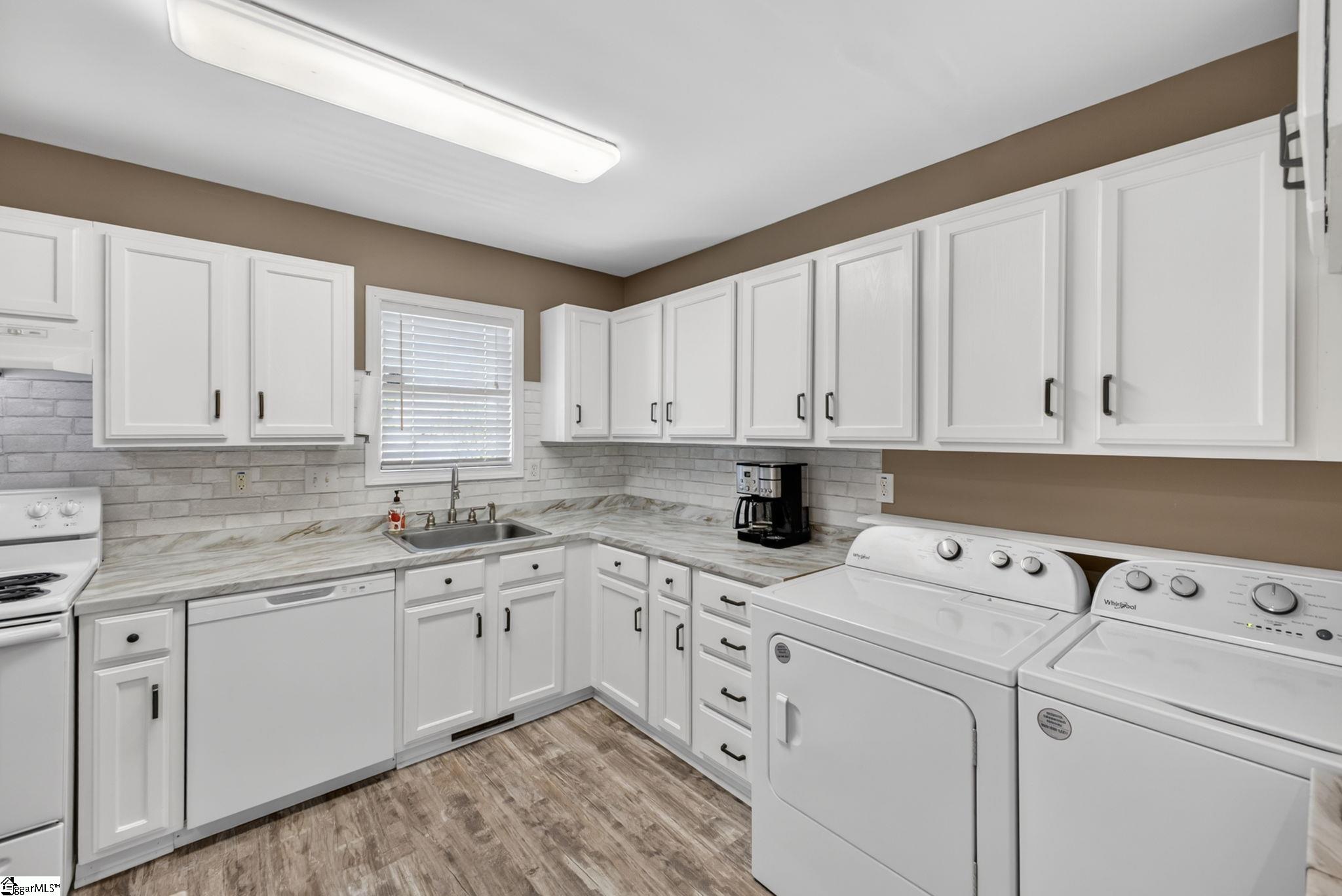 212 Alde Street Greenville, SC 29607 - Photo 16 of 31