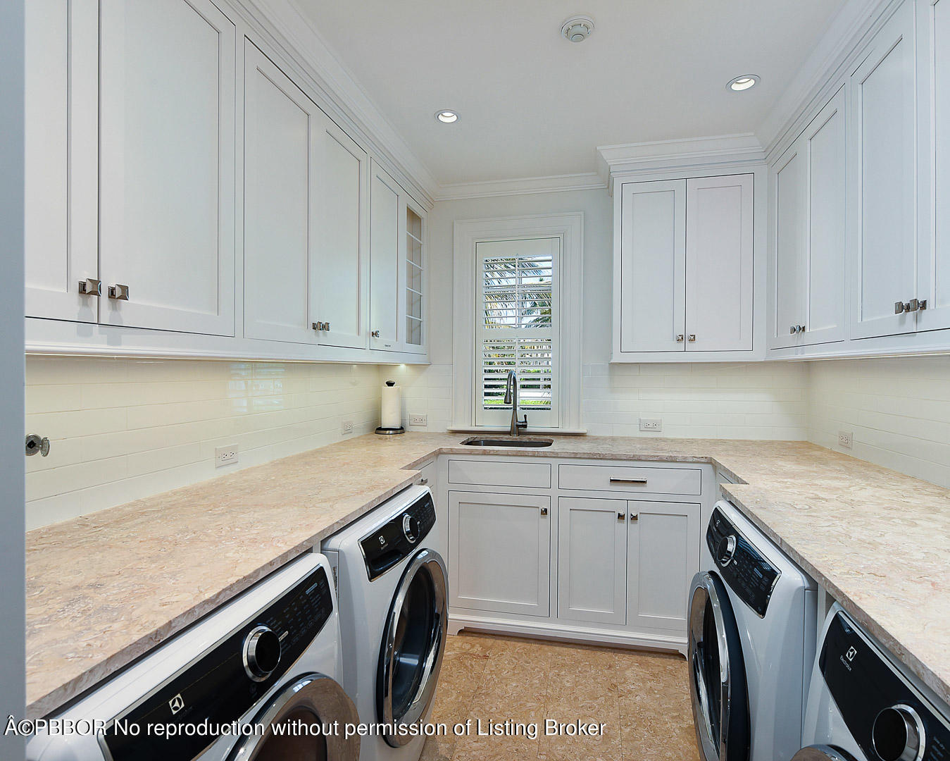 304 Garden Road Palm Beach, FL 33480 - Photo 21 of 25 Second Floor Laundry