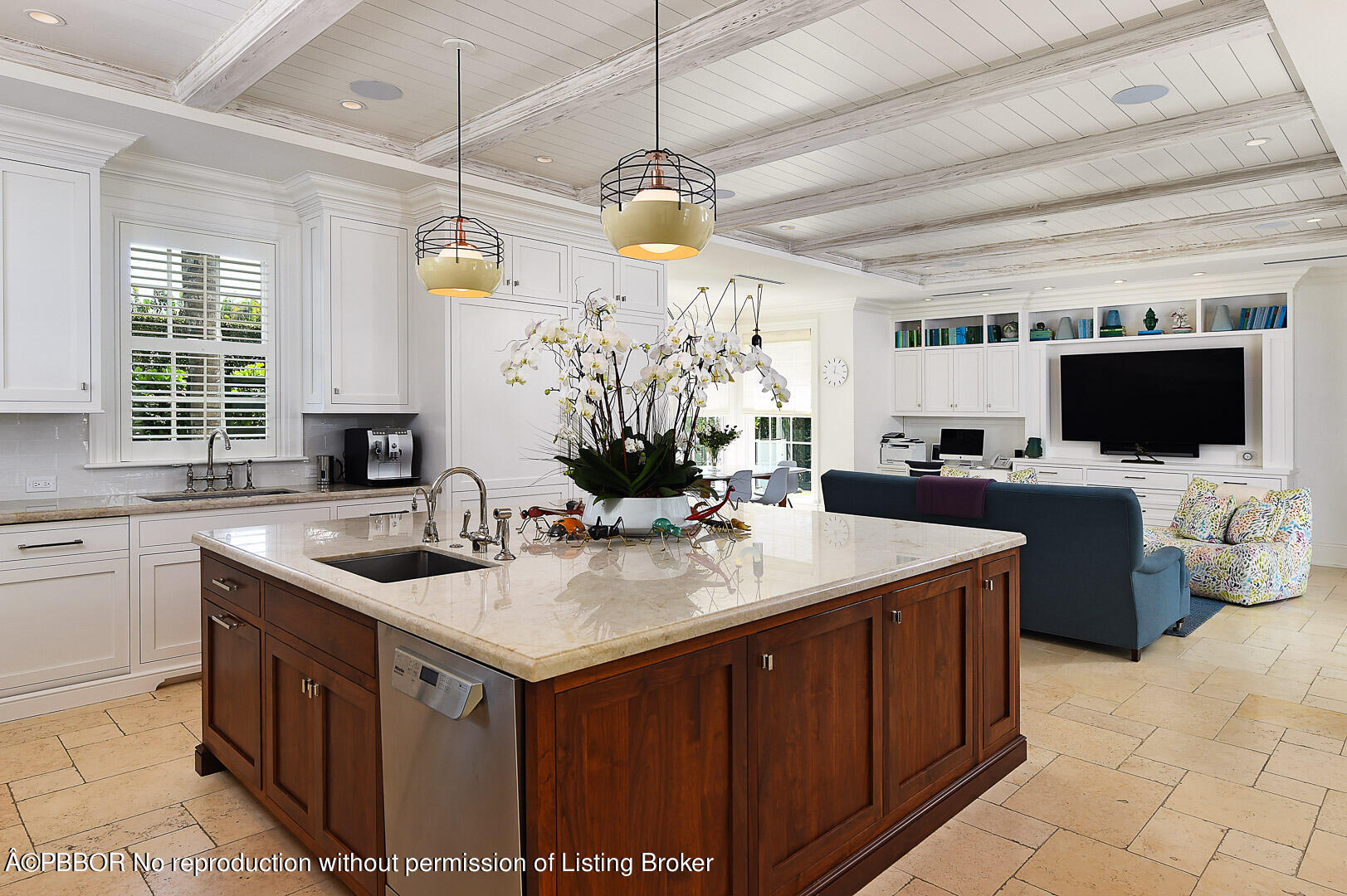 304 Garden Road Palm Beach, FL 33480 - Photo 9 of 25 Gourmet Kitchen