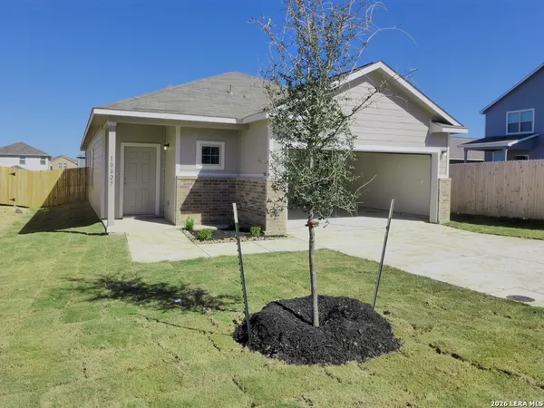$1,645 | 10827 Fox Trot Way, Converse, TX 78109
