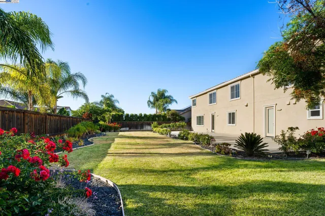 $1,299,000 | 2255 Sugarloaf Court, Brentwood, CA 94513