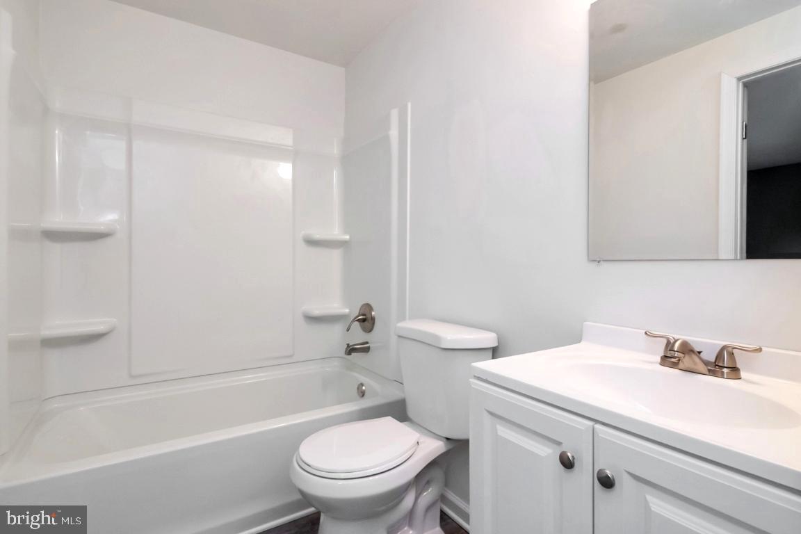 1103 East Beech Road Sterling, VA 20164 - Photo 12 of 26 Lower level full bath