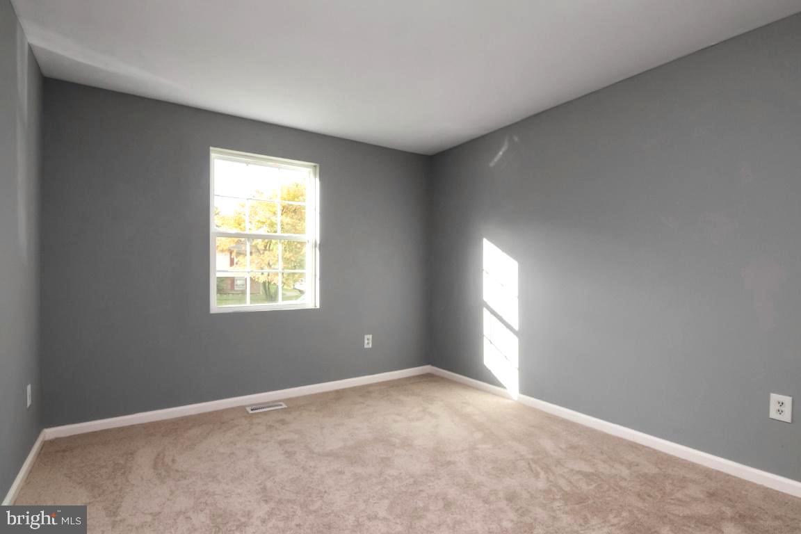 1103 East Beech Road Sterling, VA 20164 - Photo 16 of 26 Gallery Image 16