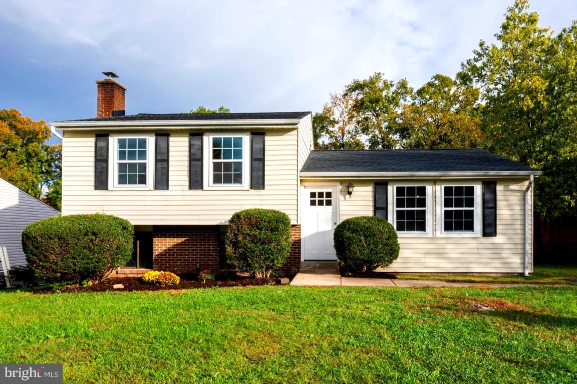 1103 East Beech Road Sterling, VA 20164 - Photo 2 of 26 Stunning Sterling Park Home!