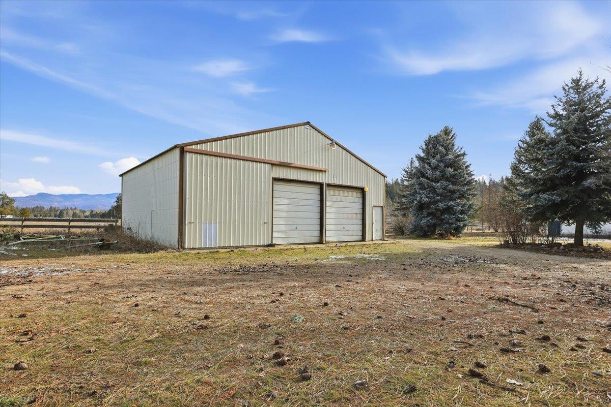 11512 East Bridges Road Elk, WA 99009 - Photo 20 of 36