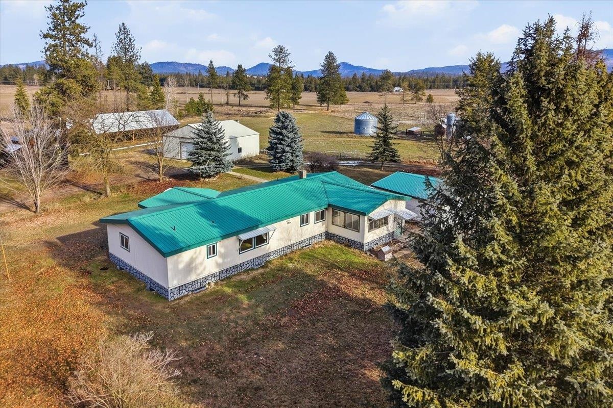 11512 East Bridges Road Elk, WA 99009 - Photo 27 of 36