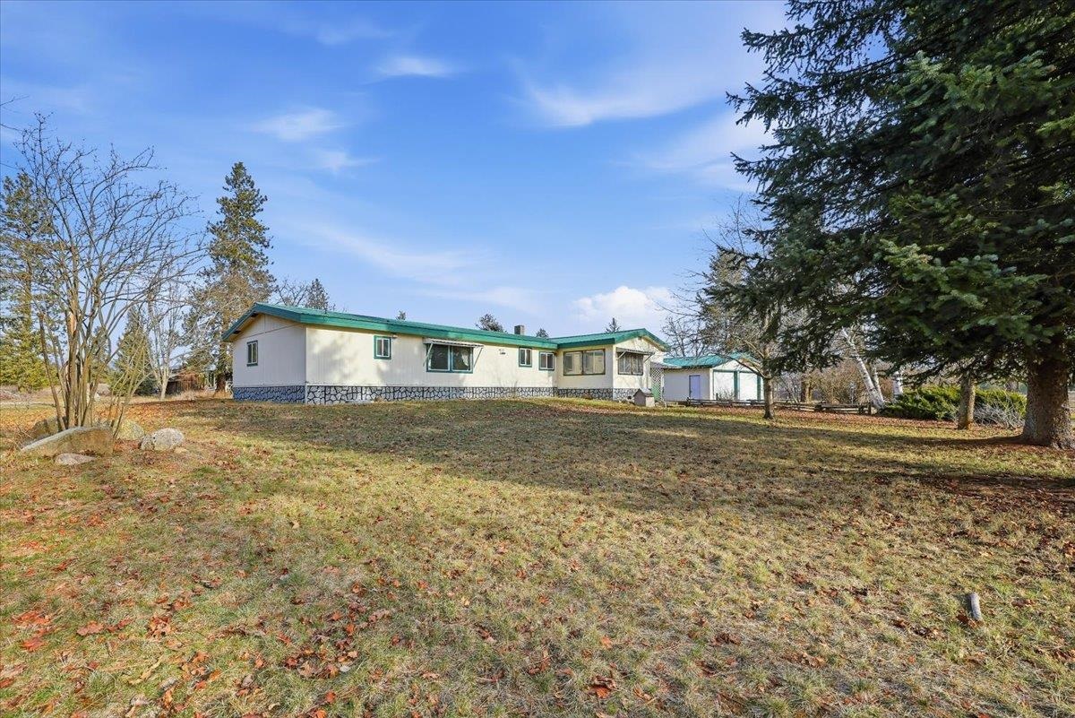 11512 East Bridges Road Elk, WA 99009 - Photo 28 of 36