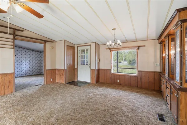 $1,200,000 | 11512 East Bridges Road, Elk, WA 99009