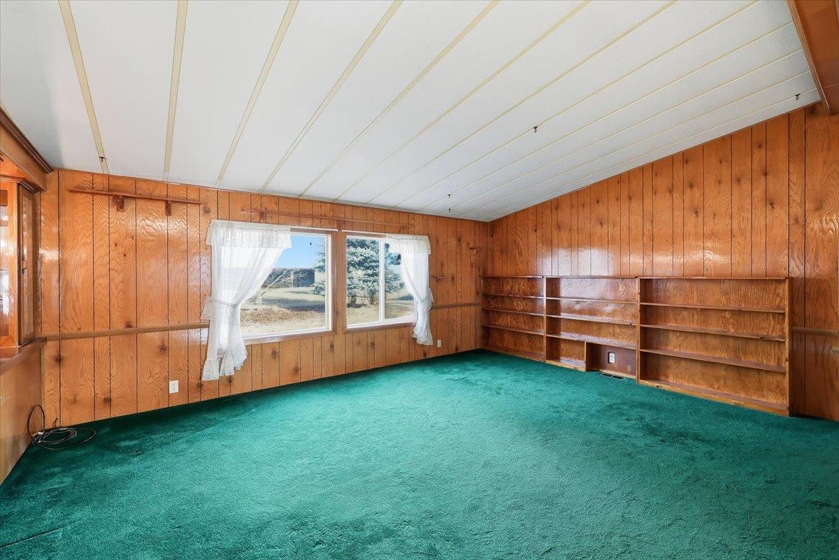 11512 East Bridges Road Elk, WA 99009 - Photo 7 of 36