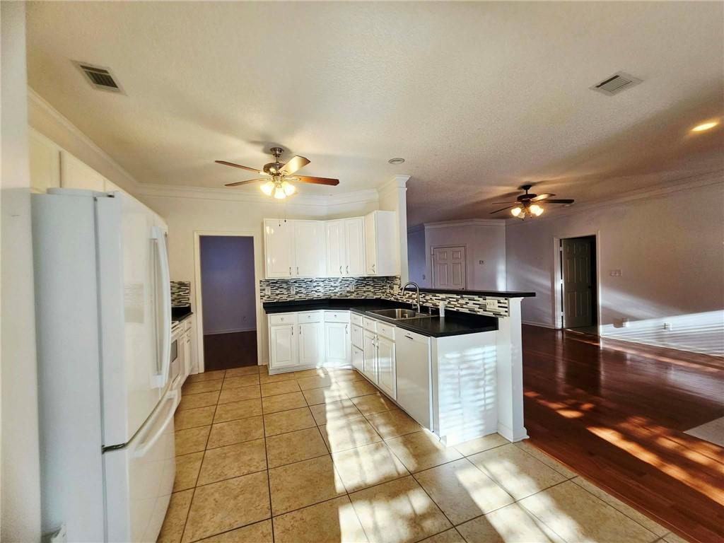 9821 Reflections Drive Villa Rica, GA 30180 - Photo 12 of 40