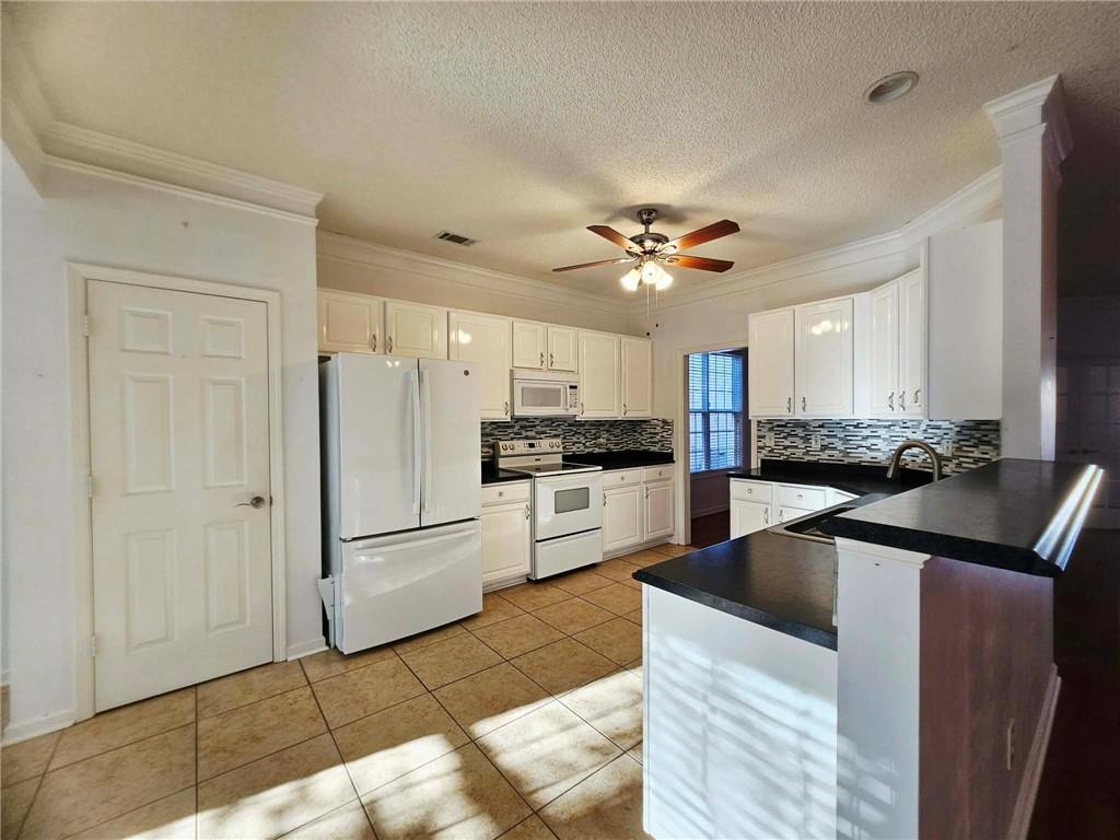 9821 Reflections Drive Villa Rica, GA 30180 - Photo 13 of 40