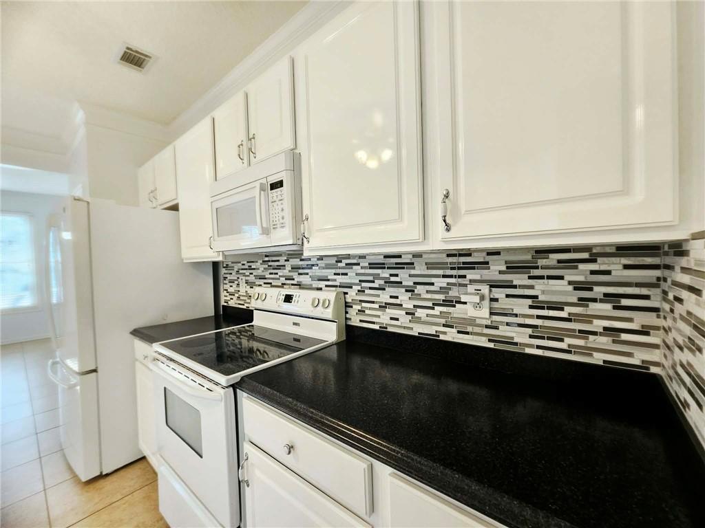 9821 Reflections Drive Villa Rica, GA 30180 - Photo 14 of 40