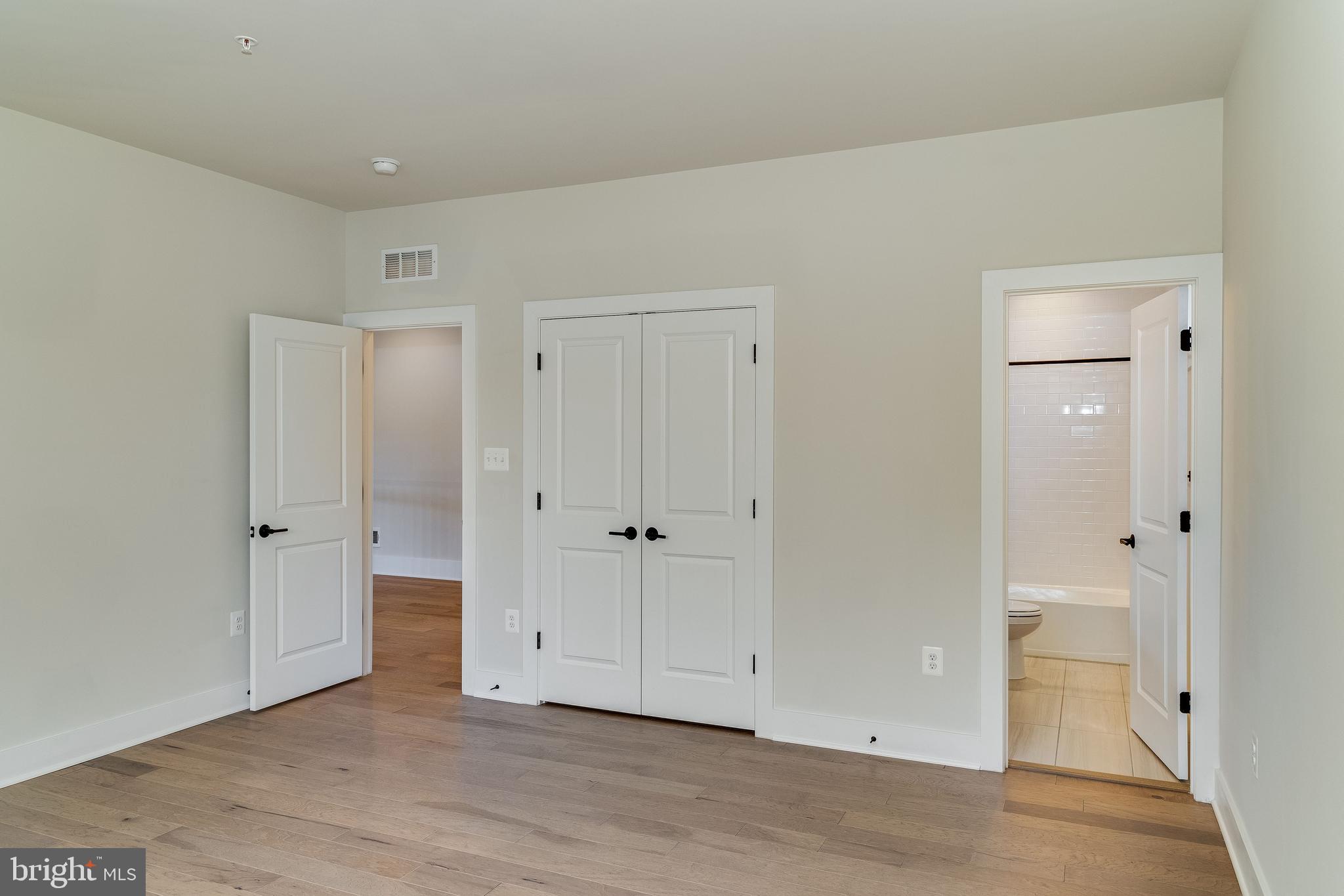 13606 Darnestown Road Gaithersburg, MD 20878 - Photo 29 of 71 Gallery Image 29