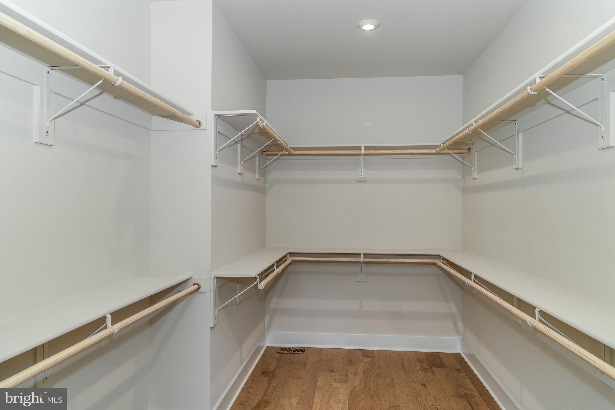 13606 Darnestown Road Gaithersburg, MD 20878 - Photo 34 of 71 Gallery Image 34