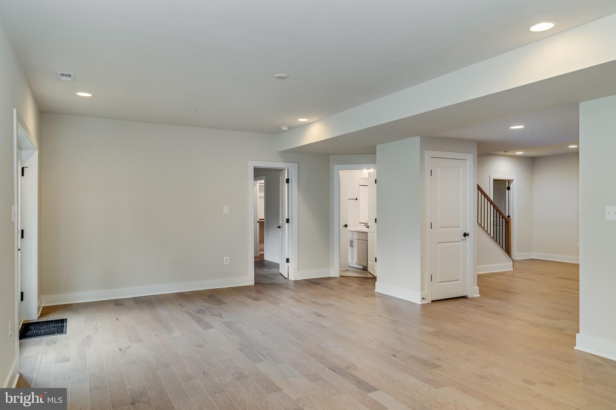 13606 Darnestown Road Gaithersburg, MD 20878 - Photo 54 of 71 Gallery Image 54