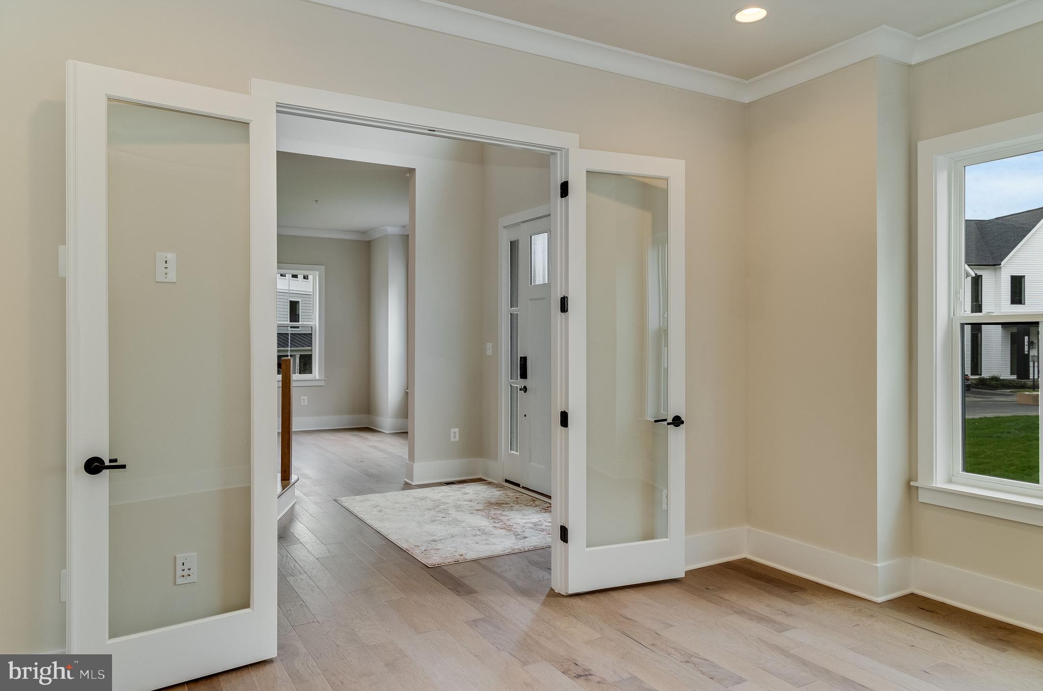 13606 Darnestown Road Gaithersburg, MD 20878 - Photo 10 of 71 Gallery Image 10