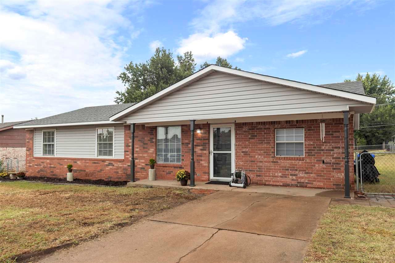 204 East Maple Avenue Perry, OK 73077 - Photo 1 of 35 Gallery Image 1