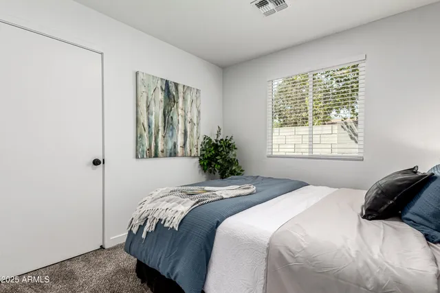 $1,900 | 341 South Mountain Road, Unit 2, Apache Junction, AZ 85120