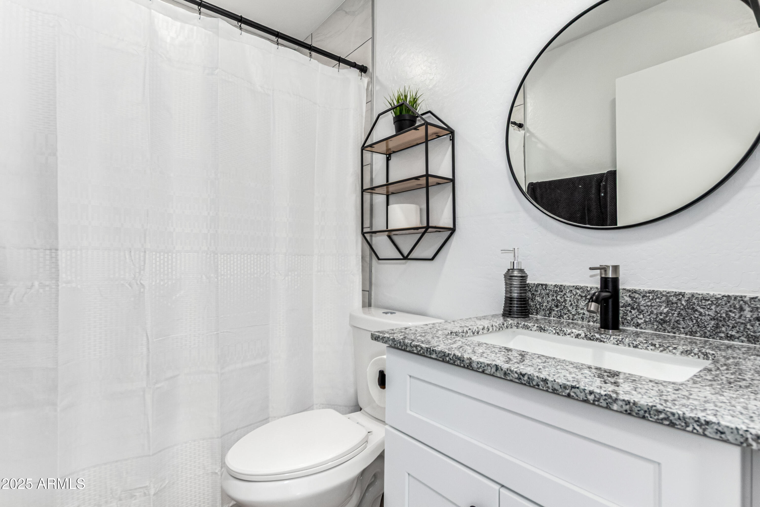 341 South Mountain Road, Unit 2 Apache Junction, AZ 85120 - Photo 14 of 21 336305224c4f454d2bf4e9b7a7b92a1f