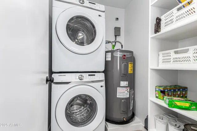 $1,900 | 341 South Mountain Road, Unit 2, Apache Junction, AZ 85120