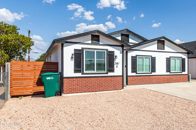 $1,900 | 341 South Mountain Road, Unit 2, Apache Junction, AZ 85120