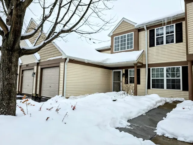 $285,000 | 2511 Sheehan Drive, Unit 203, Naperville, IL 60564