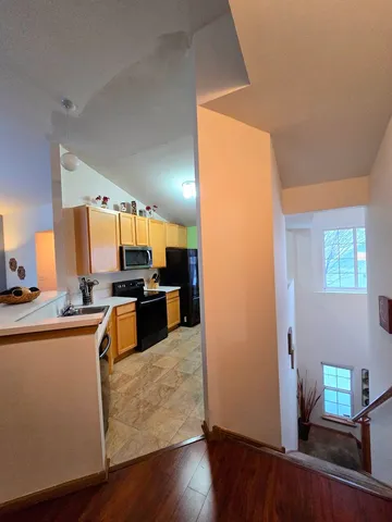 $285,000 | 2511 Sheehan Drive, Unit 203, Naperville, IL 60564