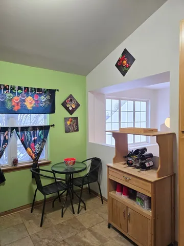 $285,000 | 2511 Sheehan Drive, Unit 203, Naperville, IL 60564