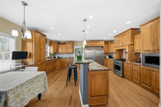 $825,000 | 1819 Cornell Road, Flossmoor, IL 60422