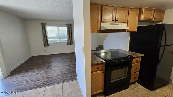 $1,500 | 1227 East Lawrence Lane, Phoenix, AZ 85020