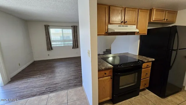 $1,500 | 1227 East Lawrence Lane, Phoenix, AZ 85020