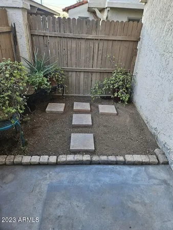 $1,500 | 1227 East Lawrence Lane, Phoenix, AZ 85020