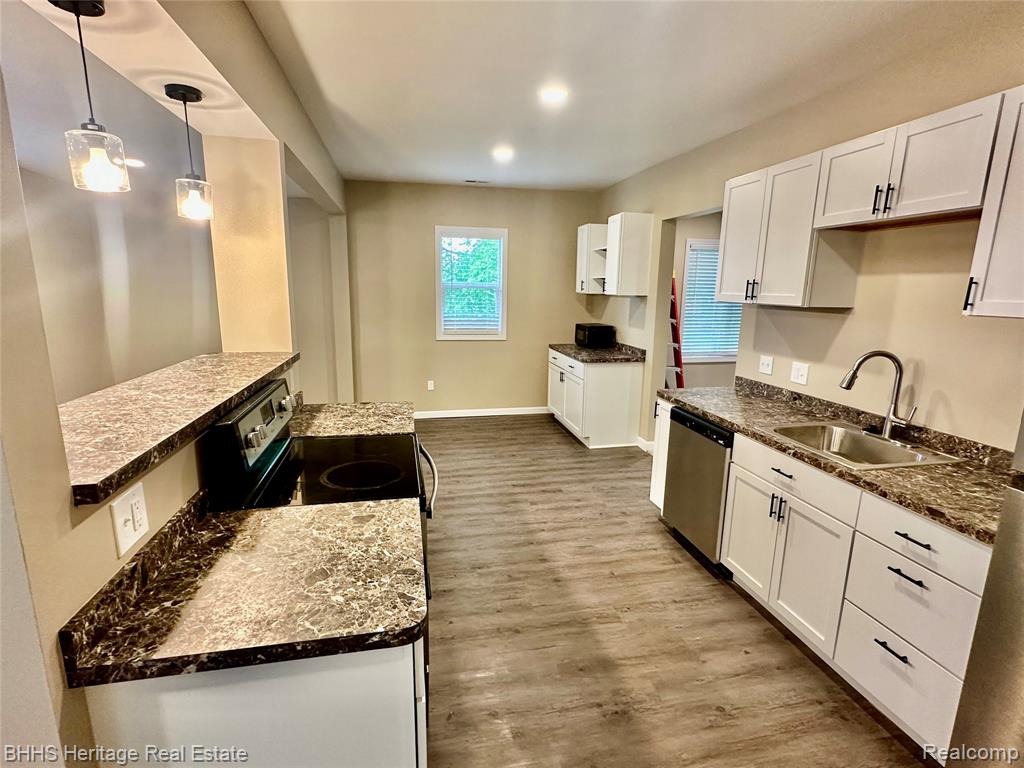 5435 Byron Road Howell, MI 48855 - Photo 4 of 30