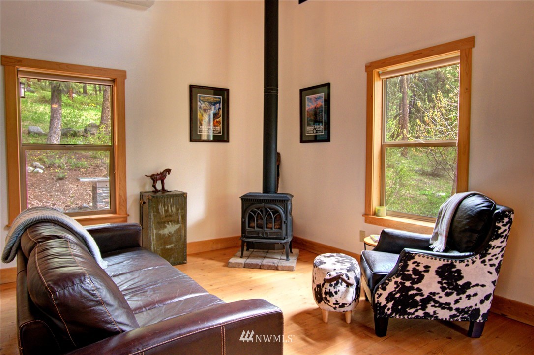 18 Highland Meadows Road Winthrop, WA 98862 - Photo 6 of 26 Gallery Image 6